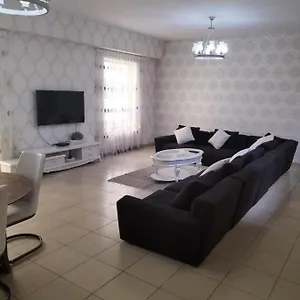 Elan Rimal2 Suites شقة